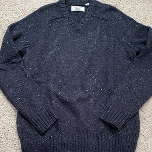 Penguin by Munsingwear V-Neck. LT.